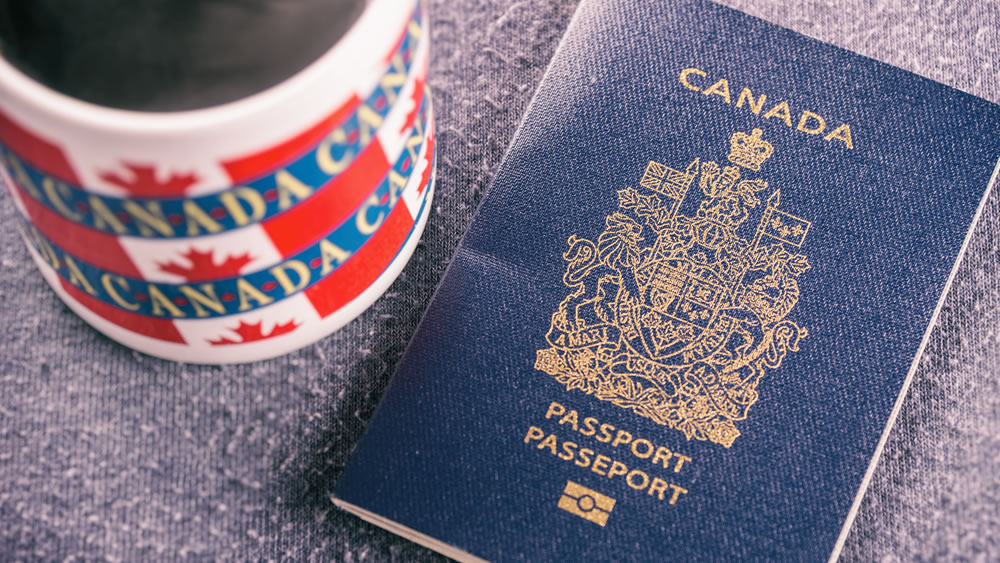 Express Entry Draw invites 700 candidates to apply for Canadian Permanent Residence